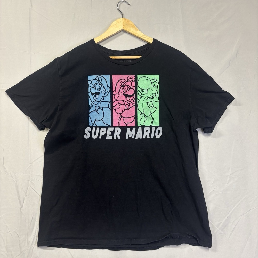 Super Mario T-Shirt Graphic Mens XL Black Short Sleeve Retro Yoshi Luigi